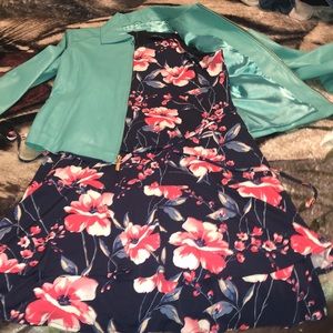 Lg. beautiful, and comfortable floral print dress
